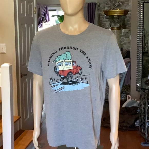 Old Navy “Dashing Through The Snow” Heather Gray Tee Shirt - Picture 3 of 16
